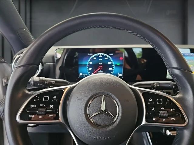 Mercedes-Benz A 200 Style