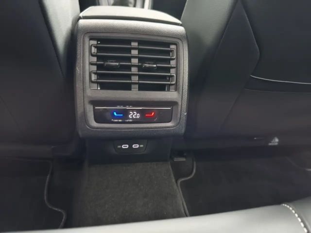 Volkswagen Golf 1.5 TSI