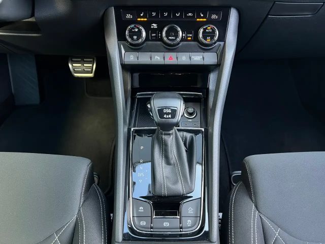 Skoda Karoq 2.0 TSI 4x4 Sportline