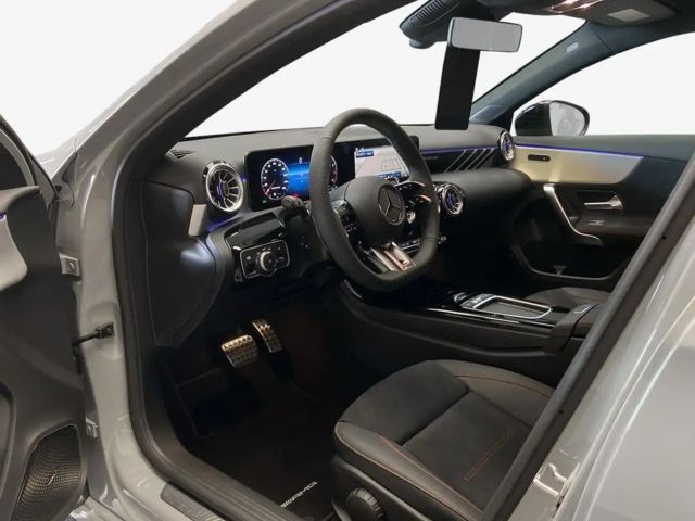 Mercedes-Benz A 35 AMG AMG Line