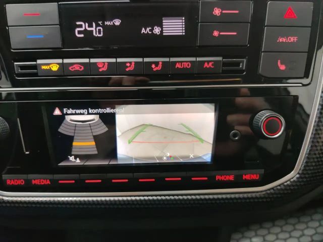 Volkswagen up! Style