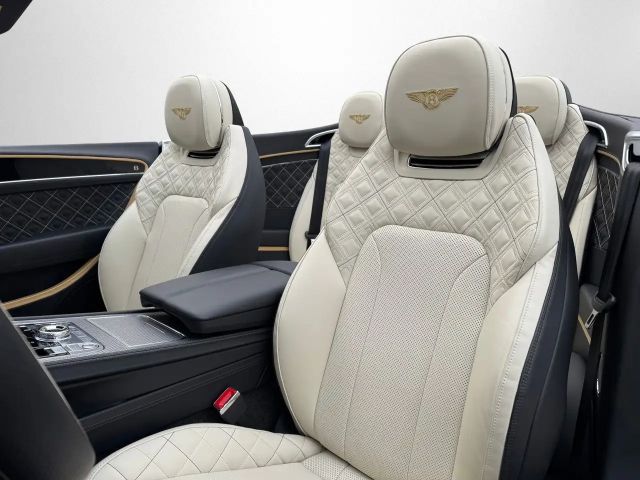 Bentley Continental GTC V8