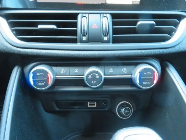 Alfa Romeo Giulia Q4