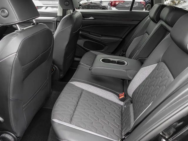 Volkswagen Golf 2.0 TDI DSG Life Variant