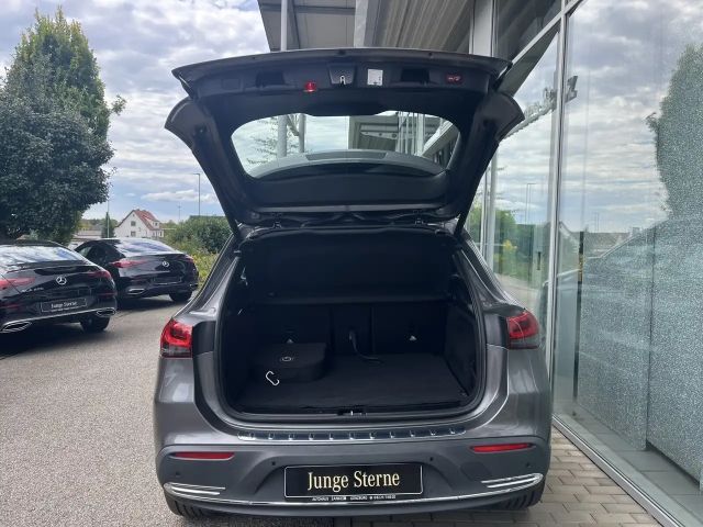 Mercedes-Benz EQA 300 4MATIC