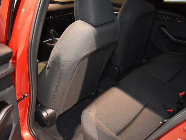 Mazda 3 2.5L SkyActiv e-Skyactiv