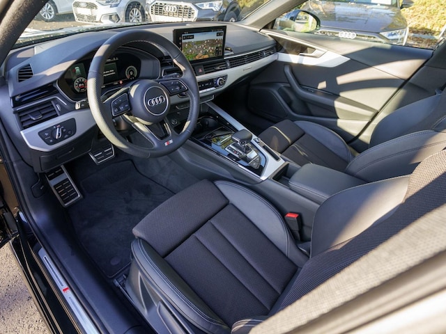 Audi A4 40 TFSI Avant Quattro S-Line S-Tronic