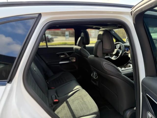 Mercedes-Benz GLC 300 4MATIC AMG Line