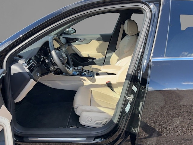 Audi A4 40 TFSI Avant S-Tronic