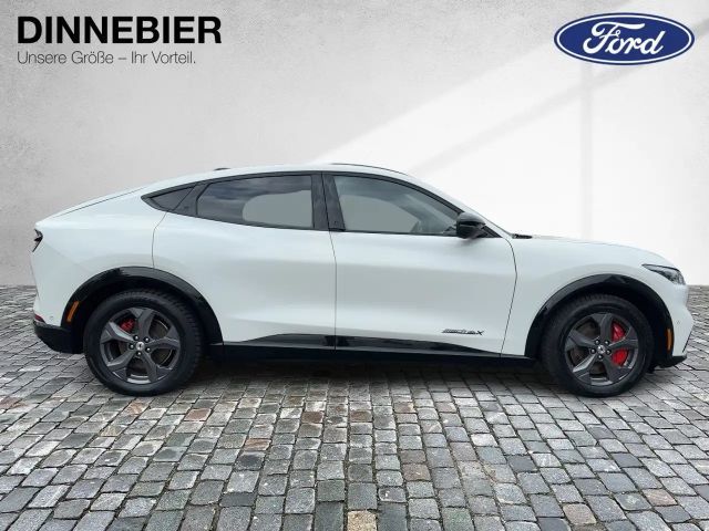 Ford Mustang Mach-E AWD