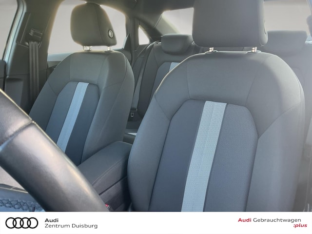 Audi A3 30 TFSI S-Tronic Sedan