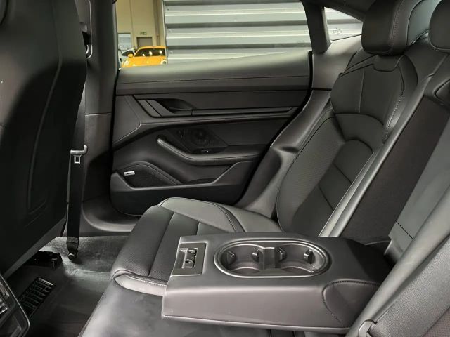 Porsche Taycan Sitzbel. 22KW Onboard,Sportsound