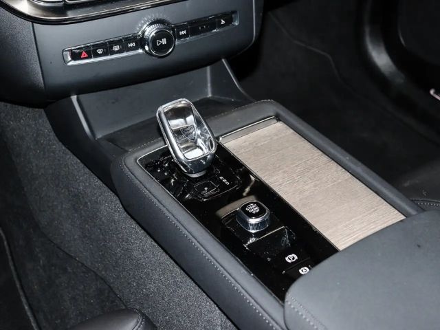 Volvo XC90 AWD Dark Plus Recharge