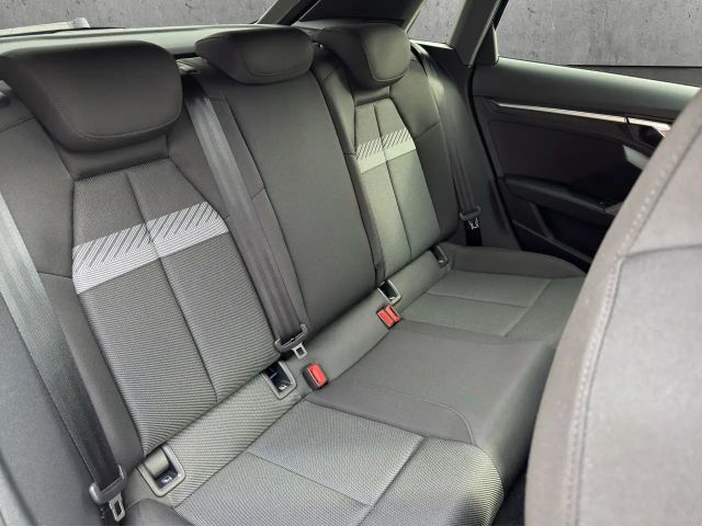 Audi A3 30 TFSI S-Line S-Tronic Sportback