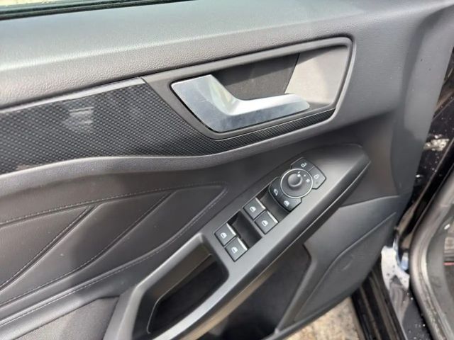 Ford Focus EcoBoost ST Line Wagon