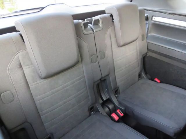 Volkswagen Touran 1.5 TSI DSG Highline