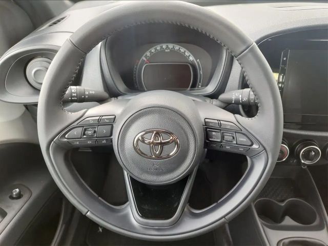 Toyota Aygo X Play