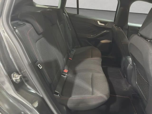 Ford Focus ST Line Wagon