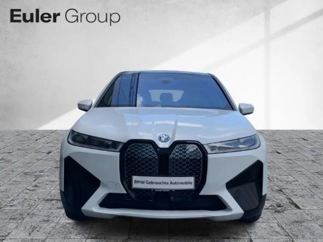 BMW iX M60