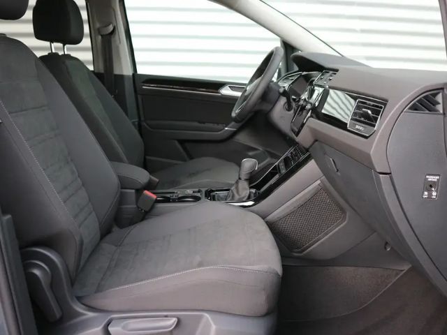 Volkswagen Touran 7-zitter Highline IQ.Drive