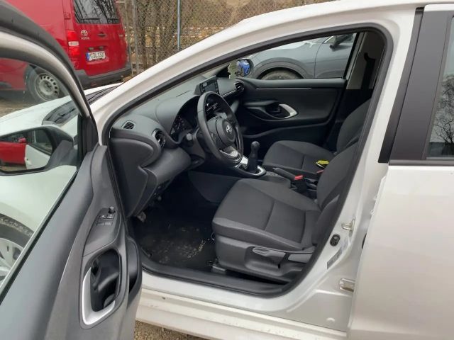 Toyota Yaris 1.0 VVT-i Comfort Hatchback