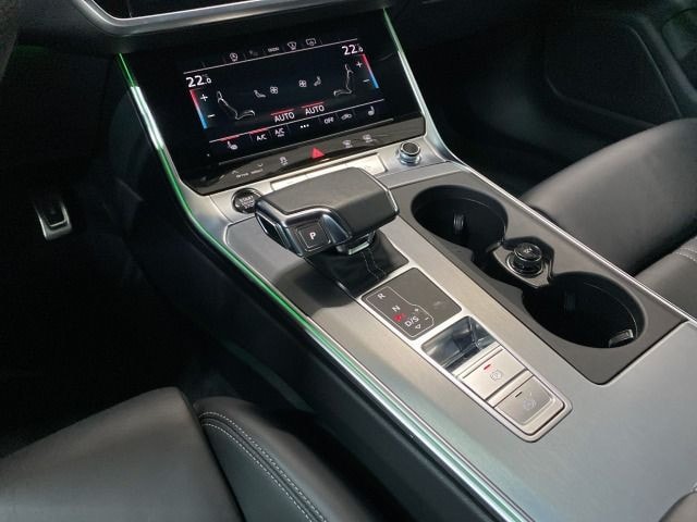 Audi A6 55 TFSI Avant Quattro S-Tronic Sport