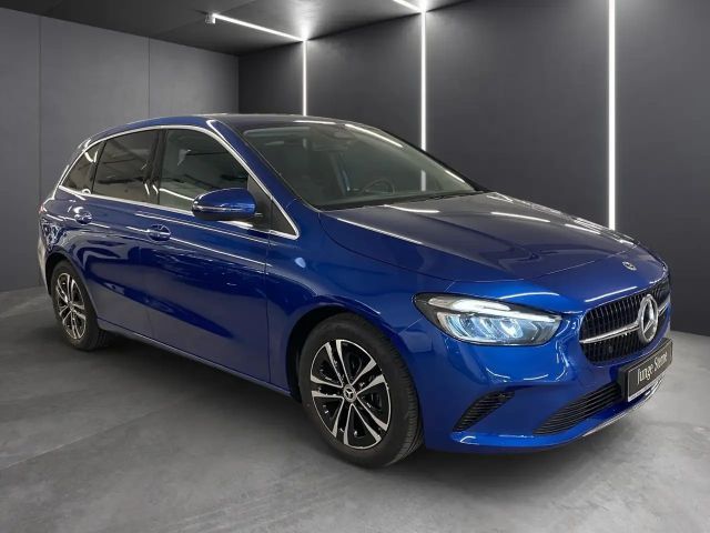 Mercedes-Benz B 200 Progressive Sedan