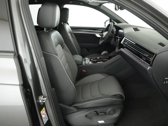 Volkswagen Touareg 4Motion R-Line