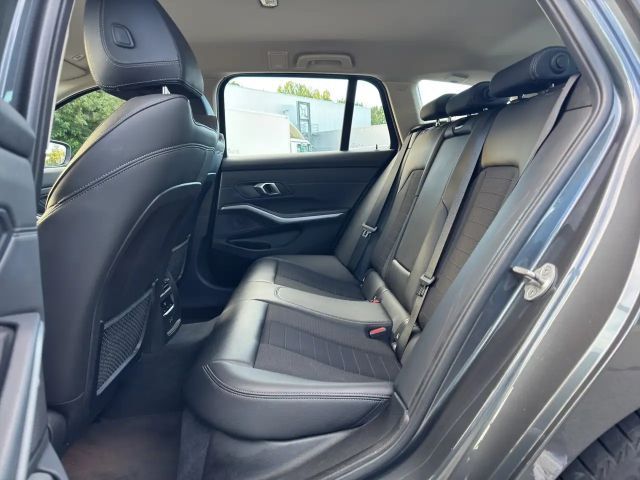 BMW 320 320d Touring