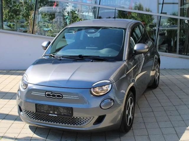 Fiat 500e 42 kWh Passion