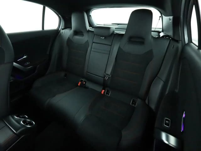 Mercedes-Benz A 200 AMG Line