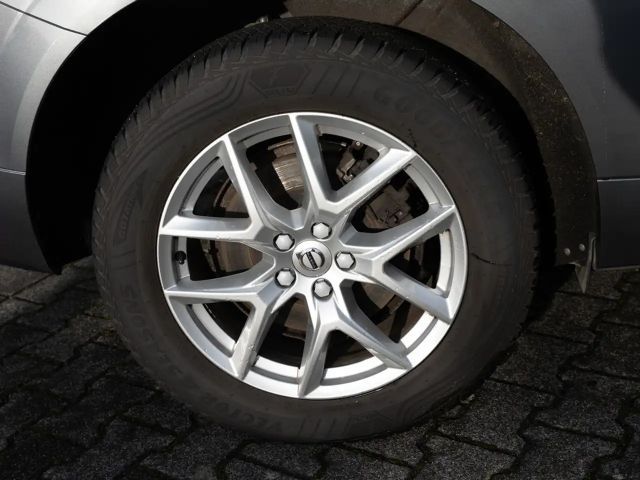 Volvo XC60 AWD Momentum