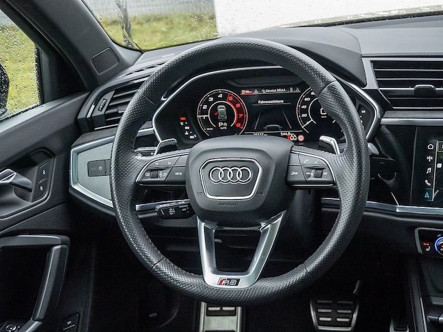 Audi RS Q3 Quattro S-Tronic