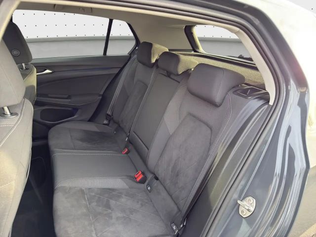 Volkswagen Golf 2.0 TDI DSG Golf VIII Style