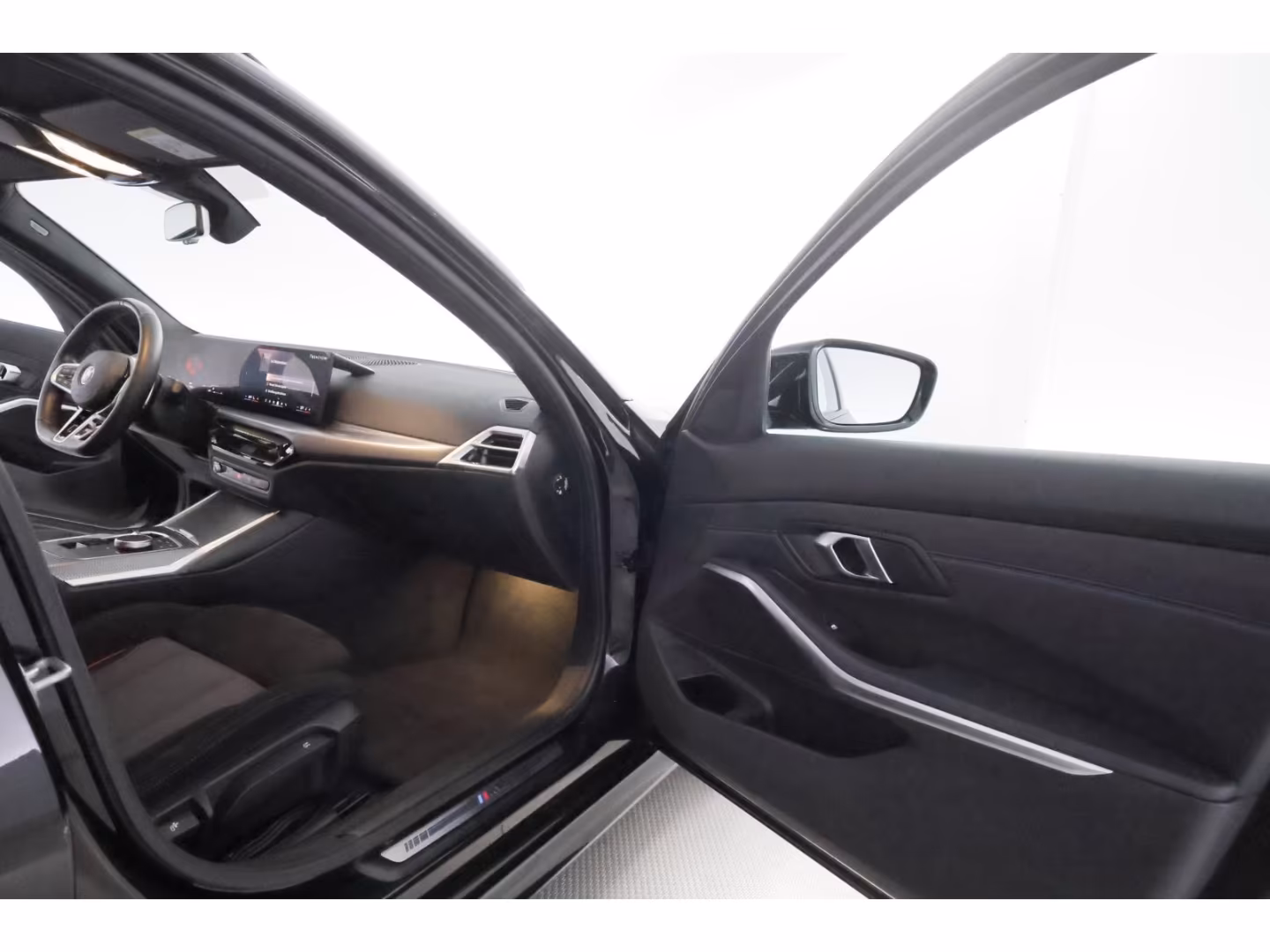 BMW 330 330i M-Sport xDrive