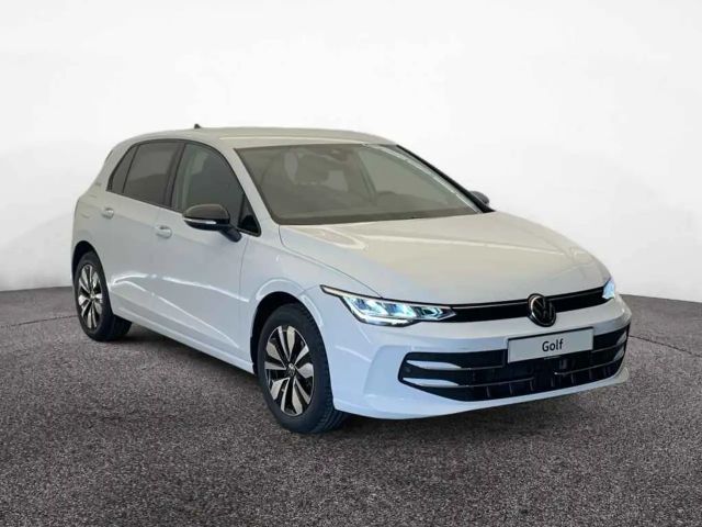 Volkswagen Golf 1.5 eTSI DSG
