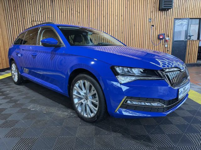 Skoda Superb Combi iV