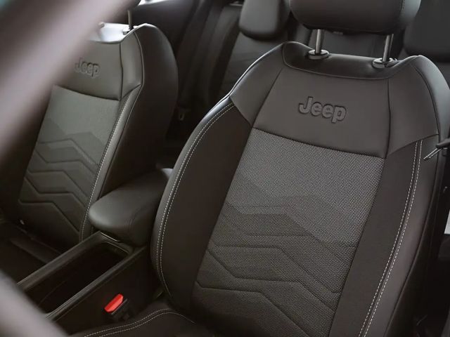 Jeep Avenger Altitude Full-Electric