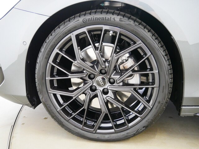 Audi A6 Avant Quattro S-Tronic