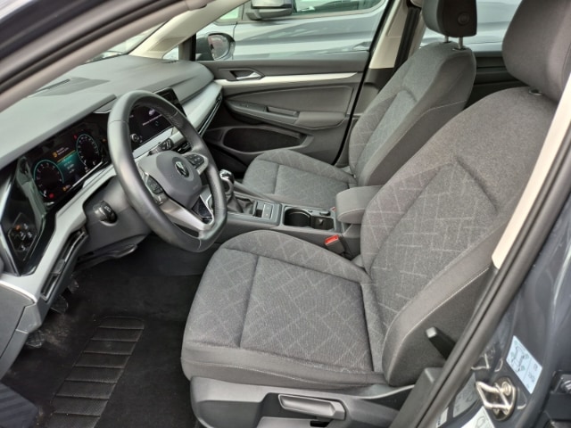 Volkswagen Golf 1.0 TSI Life Variant