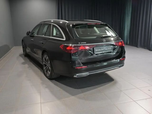 Mercedes-Benz E 200 AVANTGARDE Estate