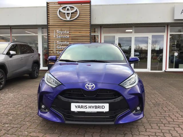 Toyota Yaris Hybride Team D