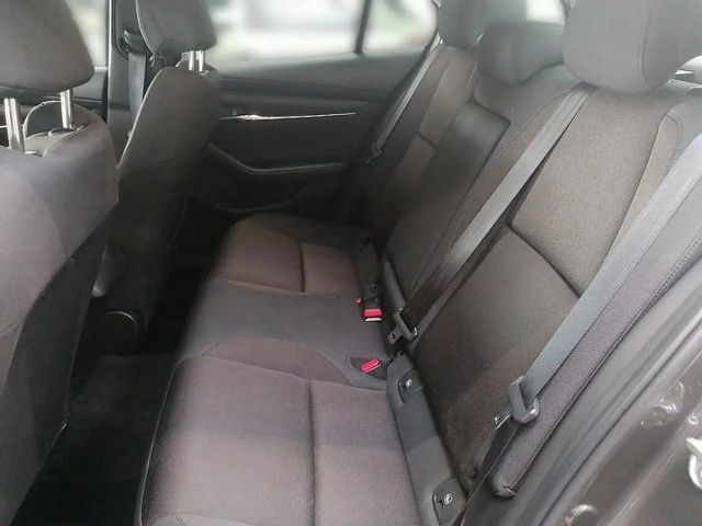Mazda 3 Exclusive-line