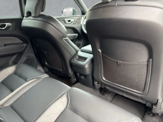 Volvo XC60 Dark Plus