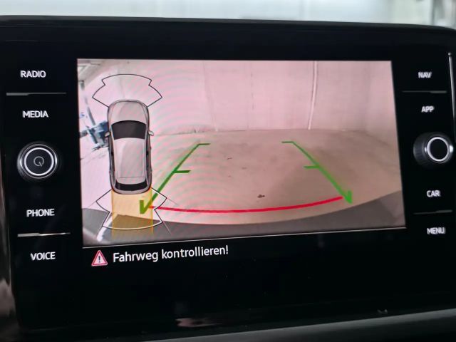 Volkswagen T-Roc Friends TSI