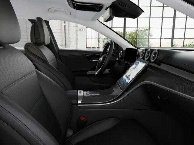 Mercedes-Benz C 220 AVANTGARDE C 220 d Estate