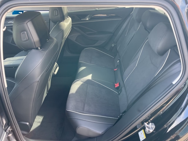 Volkswagen Passat 2.0 TDI DSG Elegance Elegance