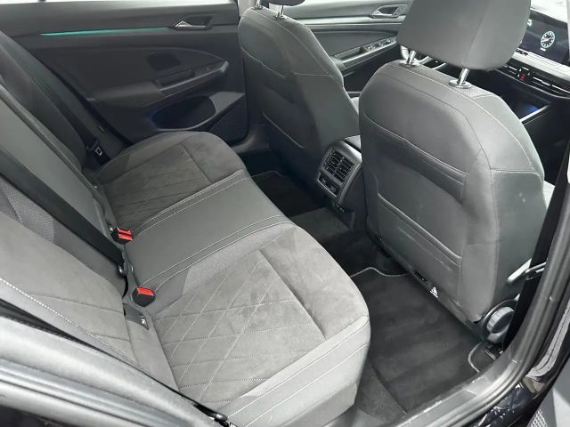 Volkswagen Golf 1.5 eTSI DSG Style Variant