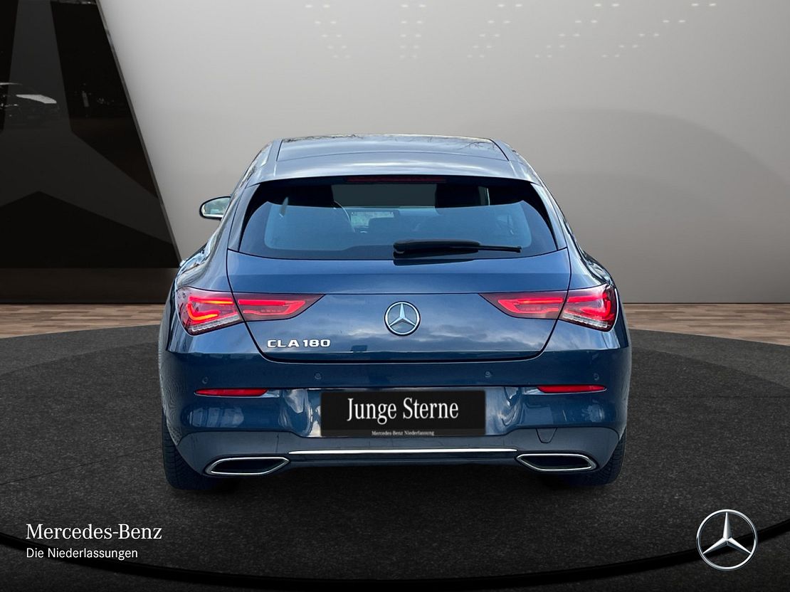 Mercedes-Benz CLA 180 Shooting Brake