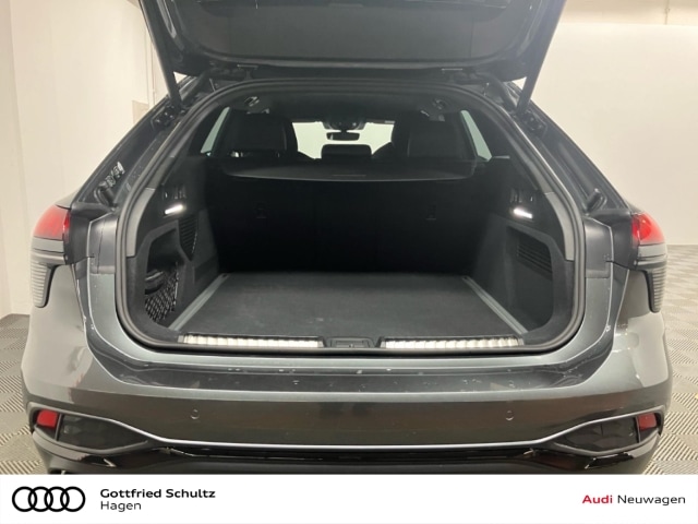 Audi A6 Avant Quattro S-Tronic